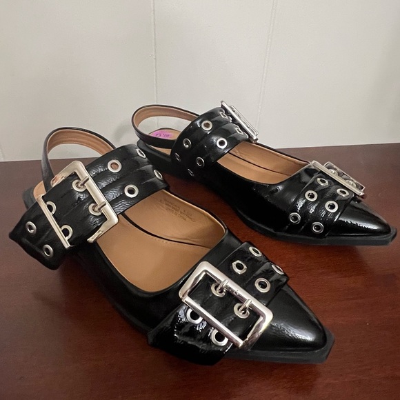 Cushionaire wander black shoe Maryjane flat silver buckle faux leather 8.5 nwot - Picture 8 of 12